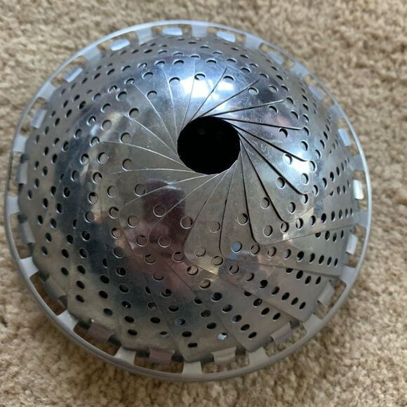 Stainless Steel Vegetable Steamer - Picture 1 of 4